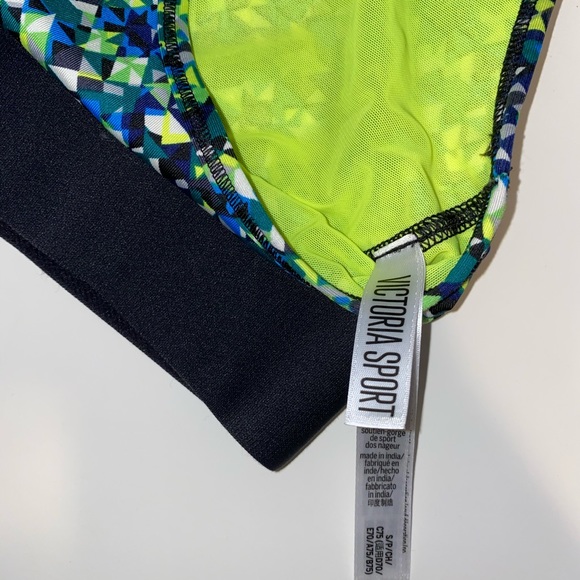 Women’s Victoria Sport Sports Bra - Picture 3 of 3